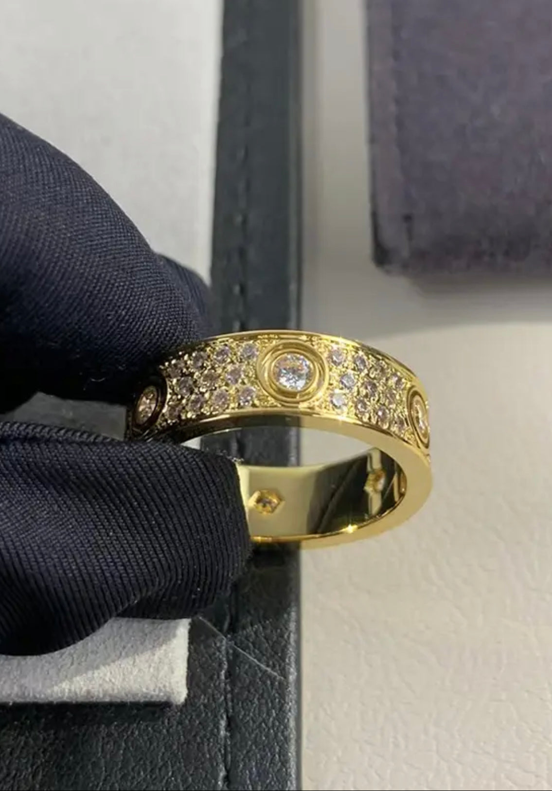 Diamonte princess ring