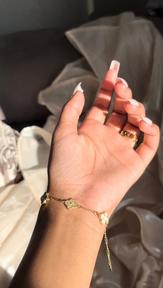 Crystal Gold Mini Clover